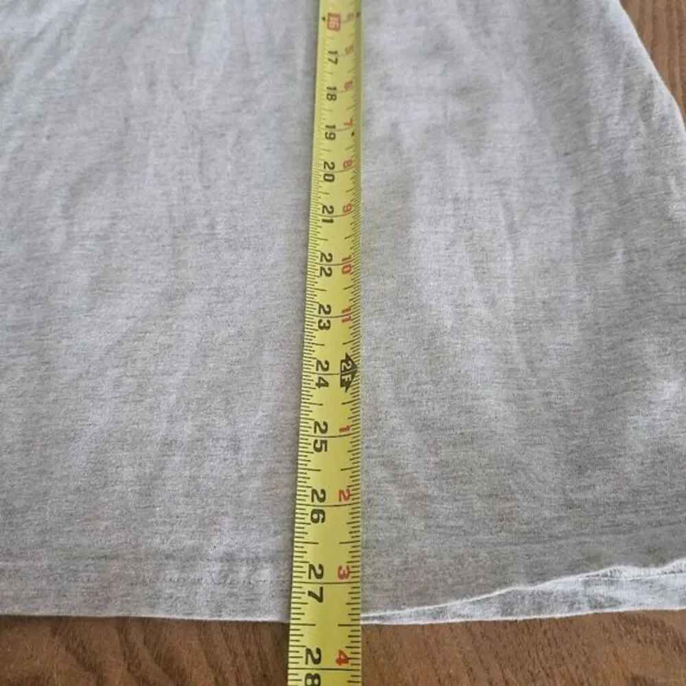 Nike Gray Men's XL Cotton T-Shirt - Classic‎ Athletic Fit Everyday Logo Tee